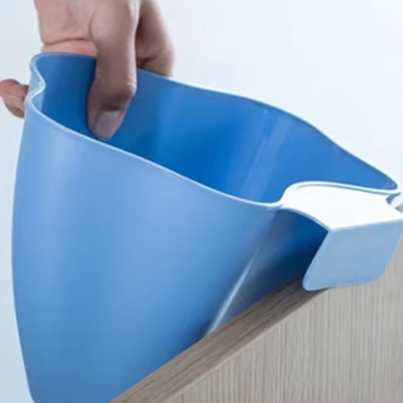 Kitchen Trash Can – Sleek & Easy to Clean