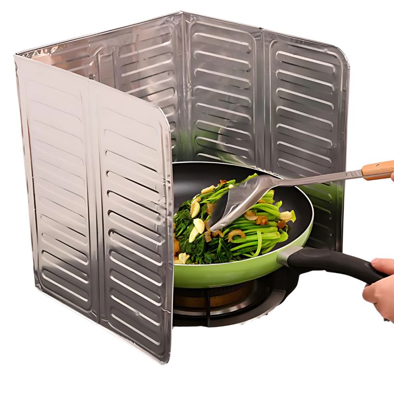Kitchen Oil Baffle – Heat-Resistant Foil Splash Screen